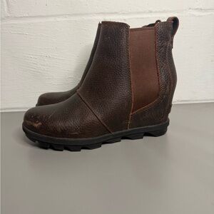 Sorel Brown Chelsea Boots Durable Leather